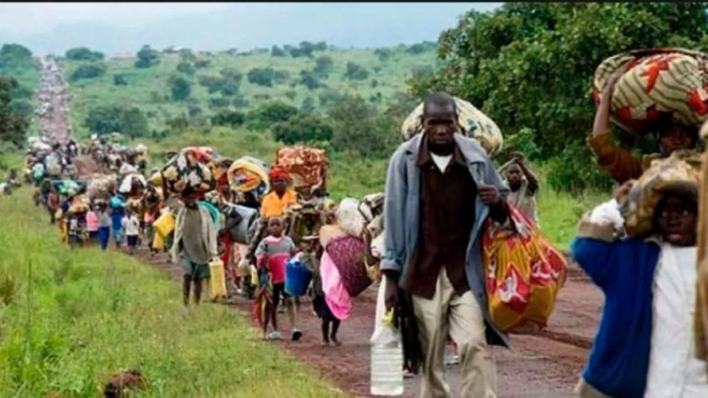 Éxodo en África por las guerras y los desastres naturales