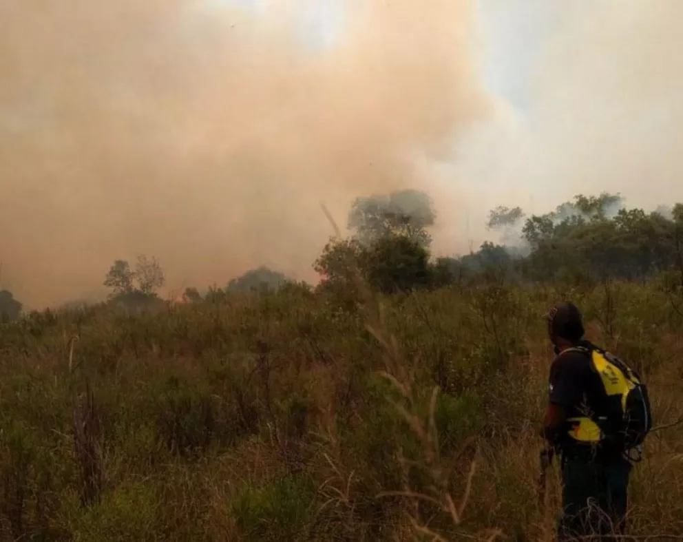 Bomberos Voluntarios de Santa Ana sofocaron incendio en la Reserva San Juan