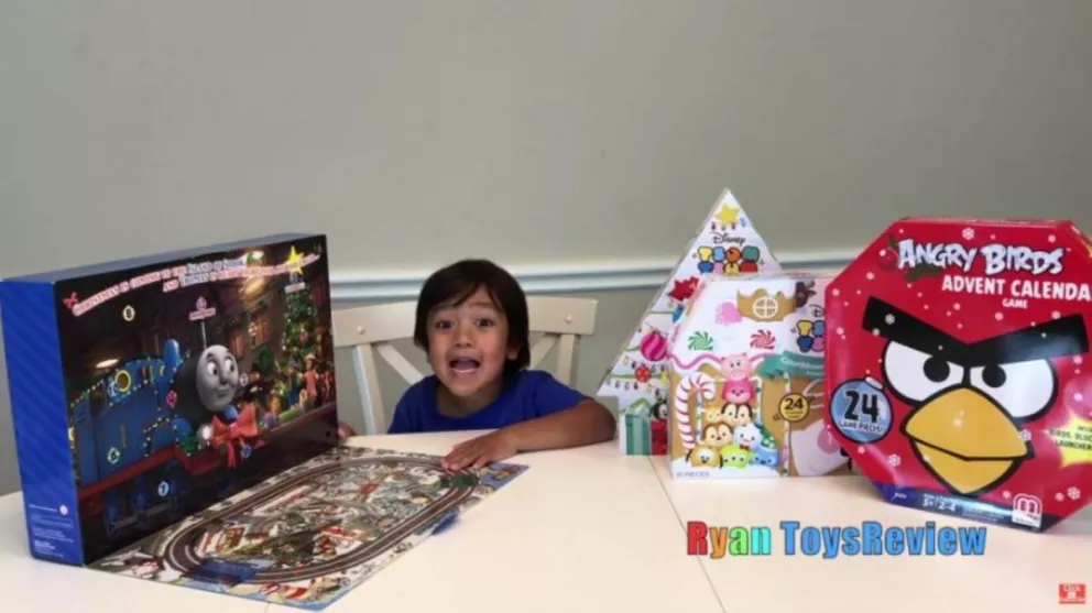 El niño de seis años que hace 11 millones de dólares al año con sus videos de juguetes