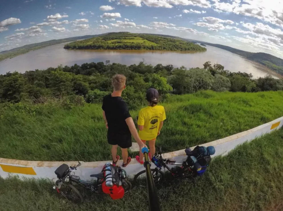 Aventura en la selva: unieron Oberá e Iguazú en bicicleta