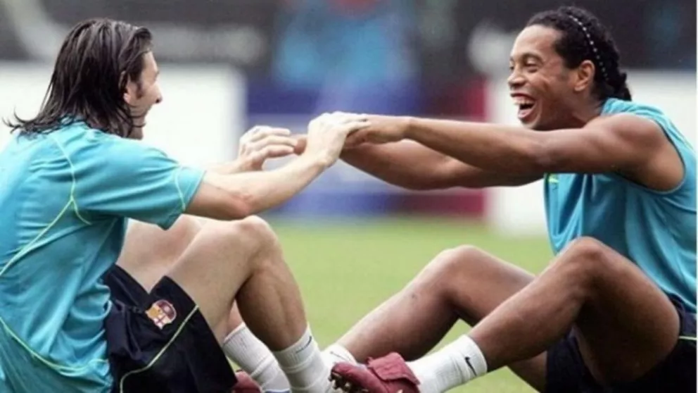 Messi a Ronaldinho: "Aunque decidas irte, el fútbol no se olvidará de tu sonrisa jamás"