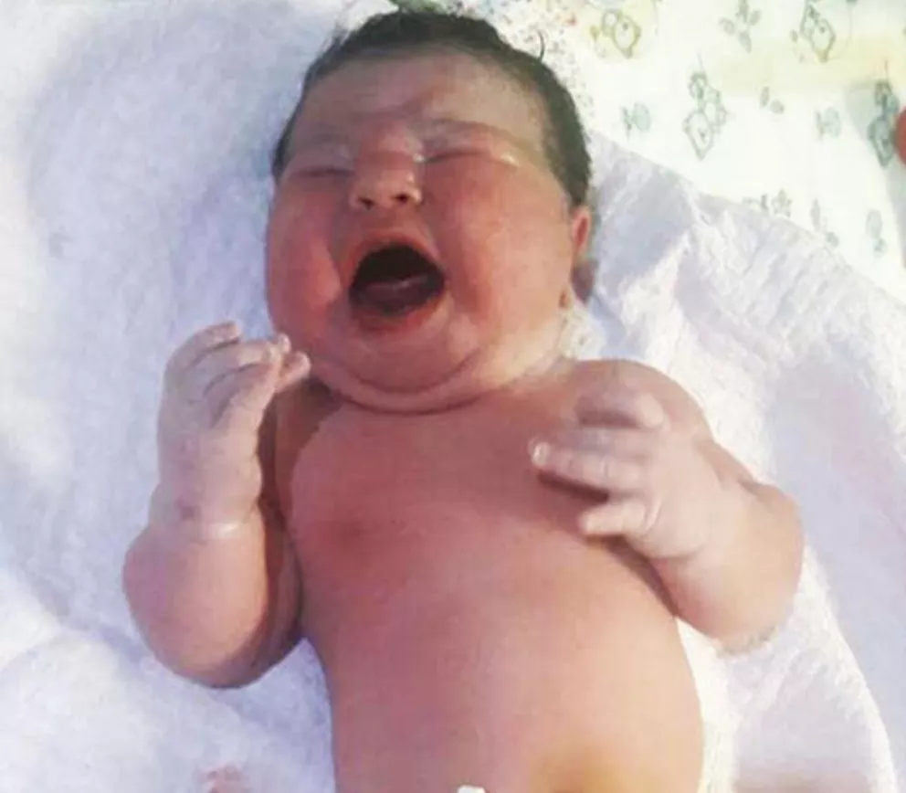 Superbebé de 5,5 kilos nació en Leandro N. Alem