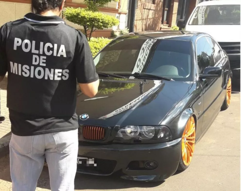 Secuestran en Posadas un auto de alta gama con pedido de secuestro en Córdoba 