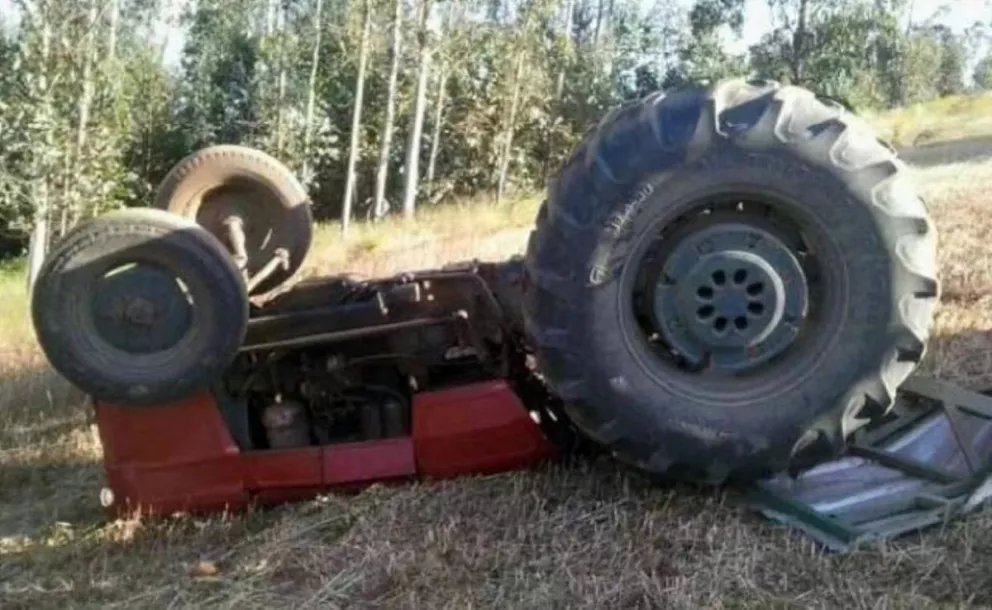 Apóstoles: Volcó con su tractor y murió en el acto