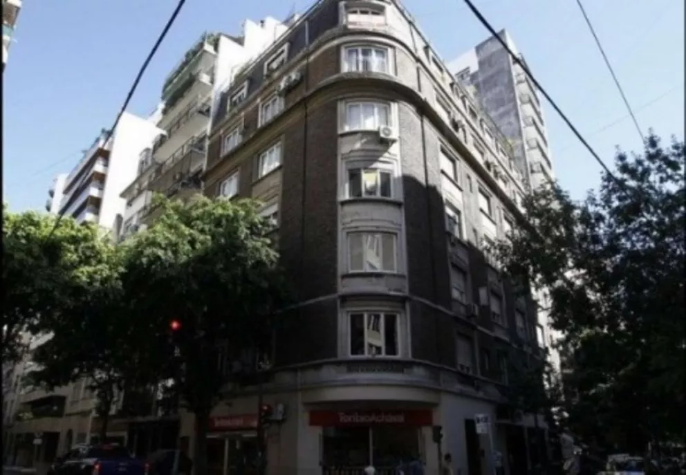 Juncal al 1.300, el edificio del coqueto barrio de Recoleta donde vive Cristina Fernández