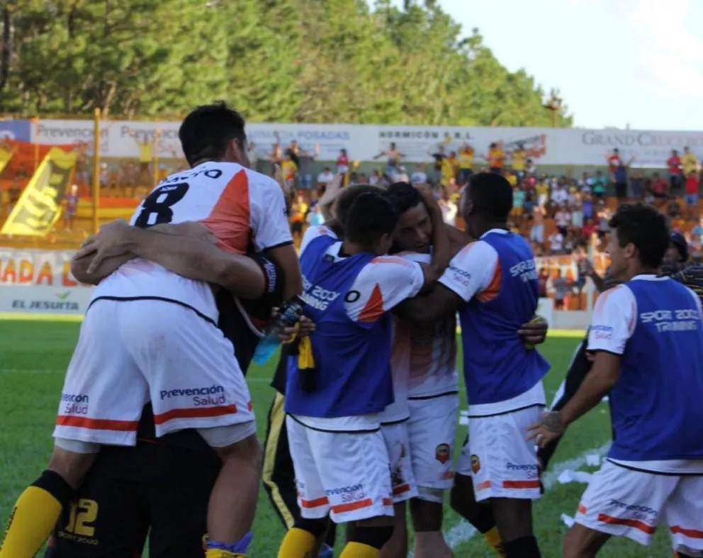 Estudiantes de Río Cuarto será el rival de Crucero en cuartos de final 