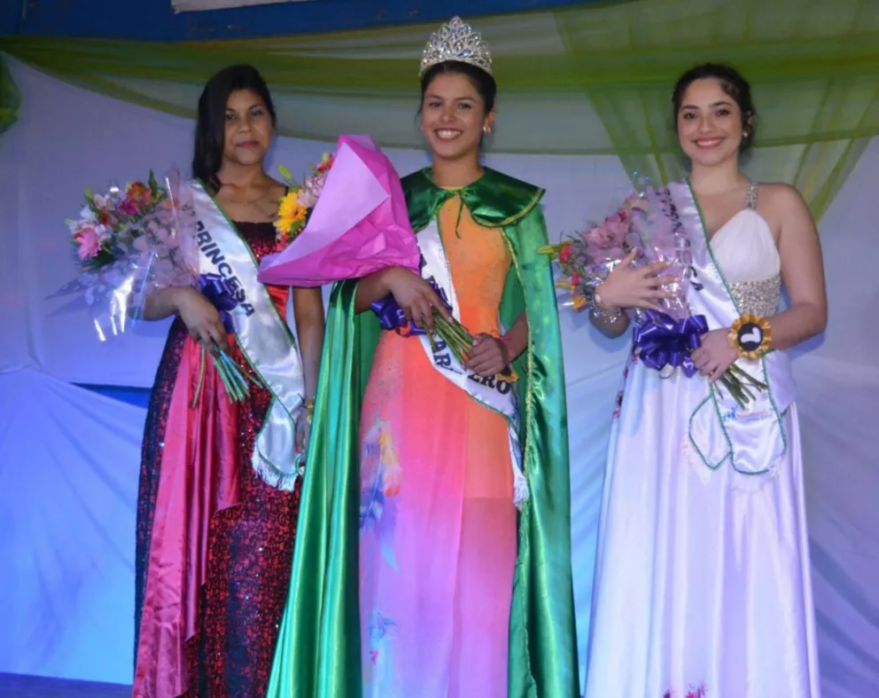 Micaela Ayala fue coronada Reina del Festival del Tarefero