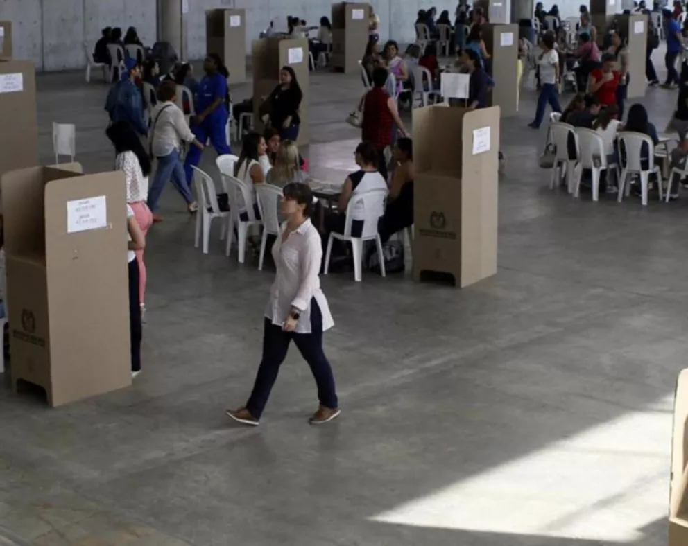Elecciones en Colombia: Eligen el próximo presidente en un balotaje histórico 
