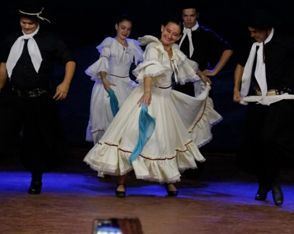 Sentir Patrio y Tradiciones bailarán en la Fiesta del Inmigrante en septiembre 