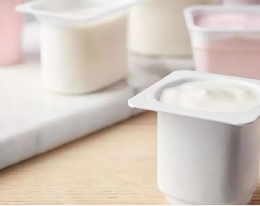 Los yogures tienen mucha más azúcar de la que creemos, según un estudio