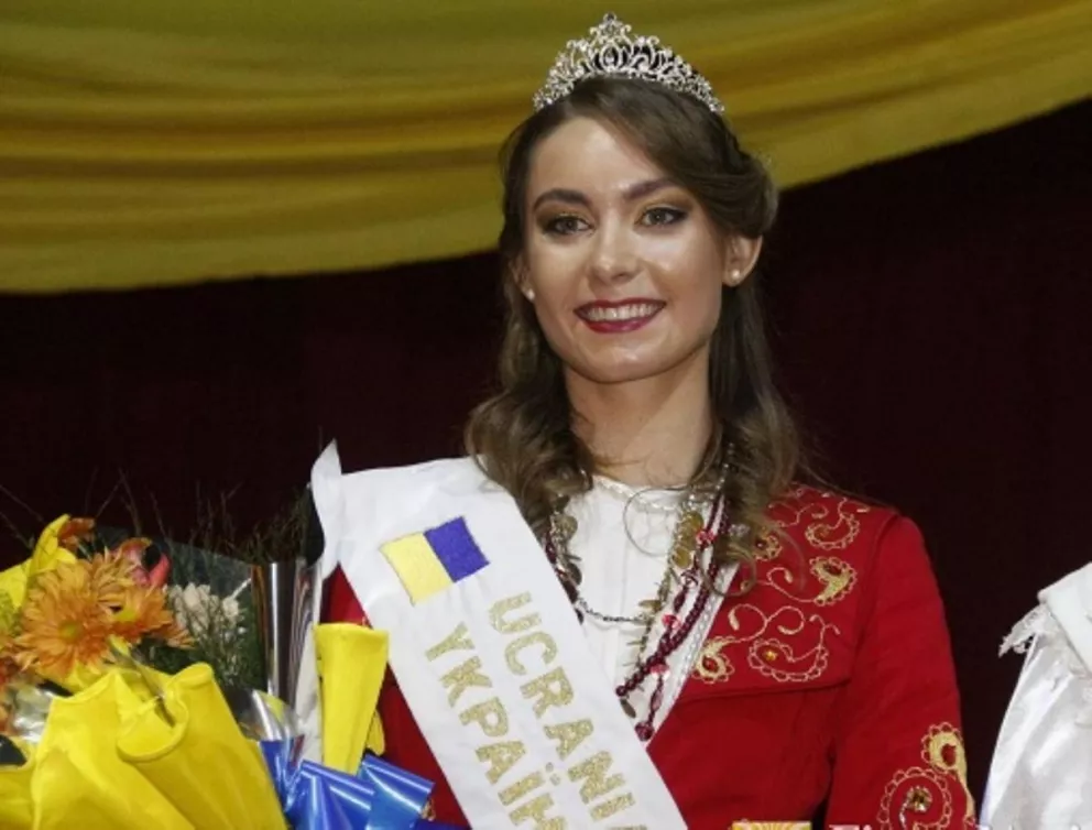 Florencia Geraldine Kuzmicz, de 20 años, oriunda de Posadas es la nueva soberana de la Colectividad Ucraniana.