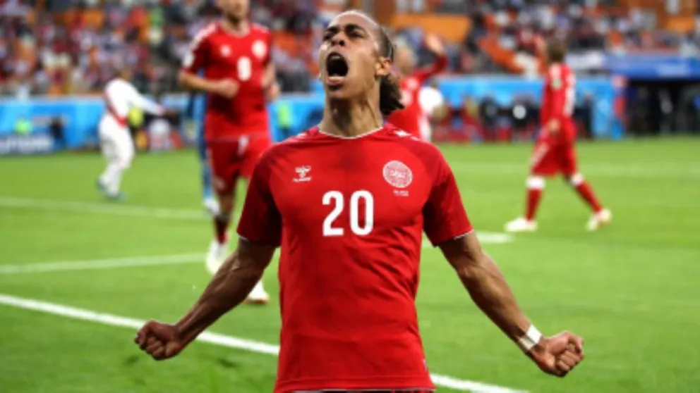 Perú no aprovechó el VAR y Dinamarca lo lastimó en su regreso al Mundial