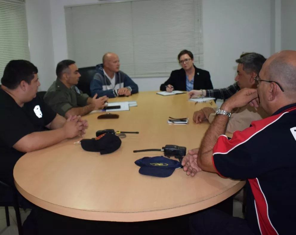 La cónsul de Australia se reunió con representantes de las fuerzas de seguridad en Iguazú