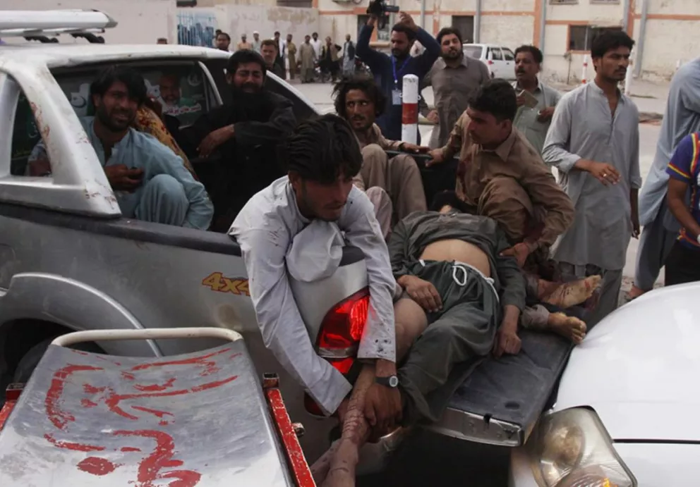 Un ataque suicida del Isis   dejó 74 muertos en Pakistán 