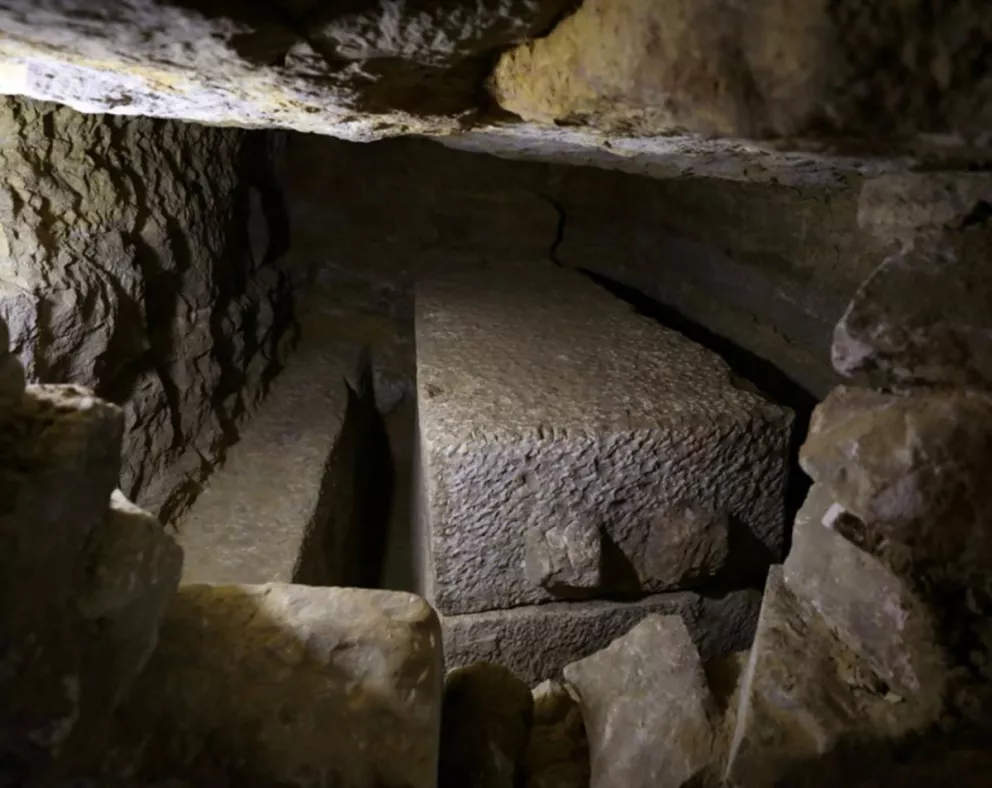 Egipto: encuentran un sarcófago de 30 toneladas que podría ser de Alejandro Magno 