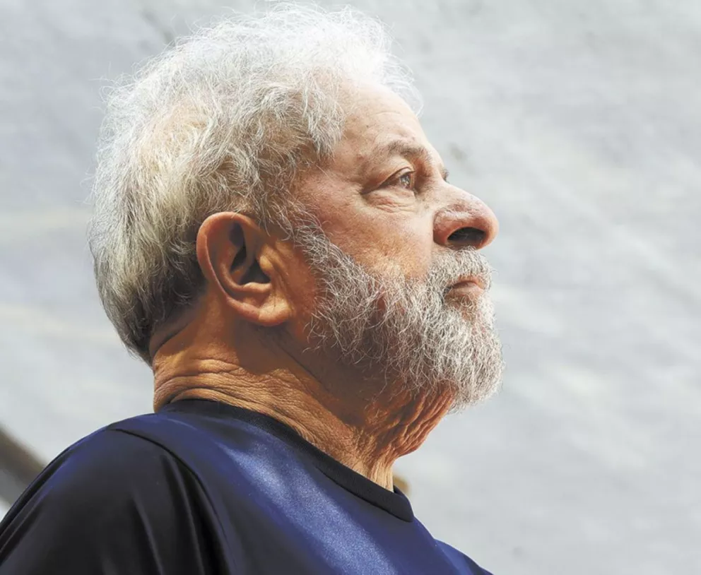 El PT inscribió a Lula para que sea su candidato presidencial 