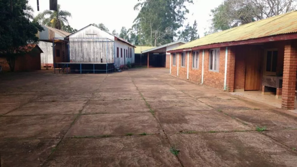 La escuela N° 156 de Colonia Guatambú está casi vacía