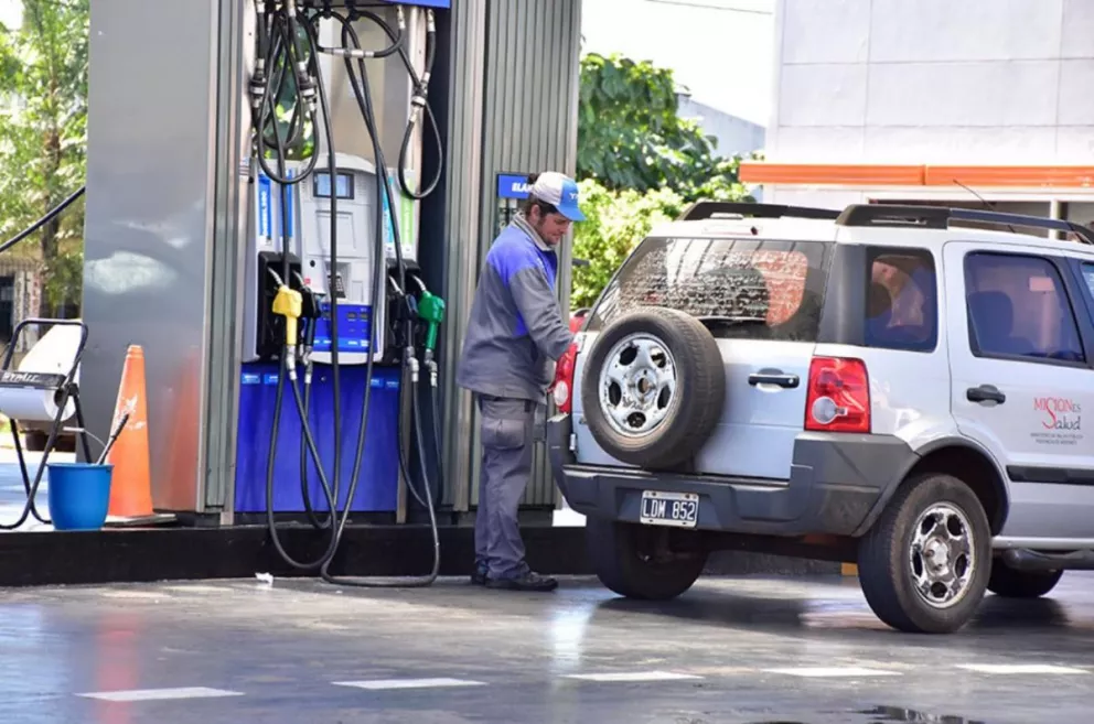 YPF bajará el precio de sus combustibles