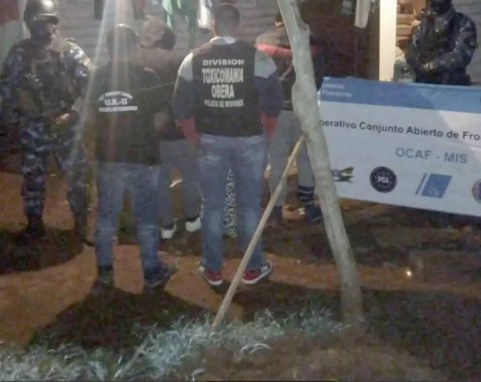 Cuatro detenidos tras el desarme de kiosco de venta de droga en Oberá