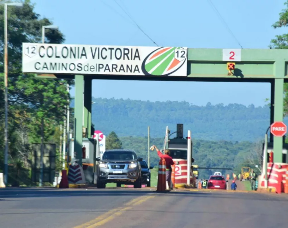 Colonia Victoria: Corte de ruta por el peaje caro y por pases libres