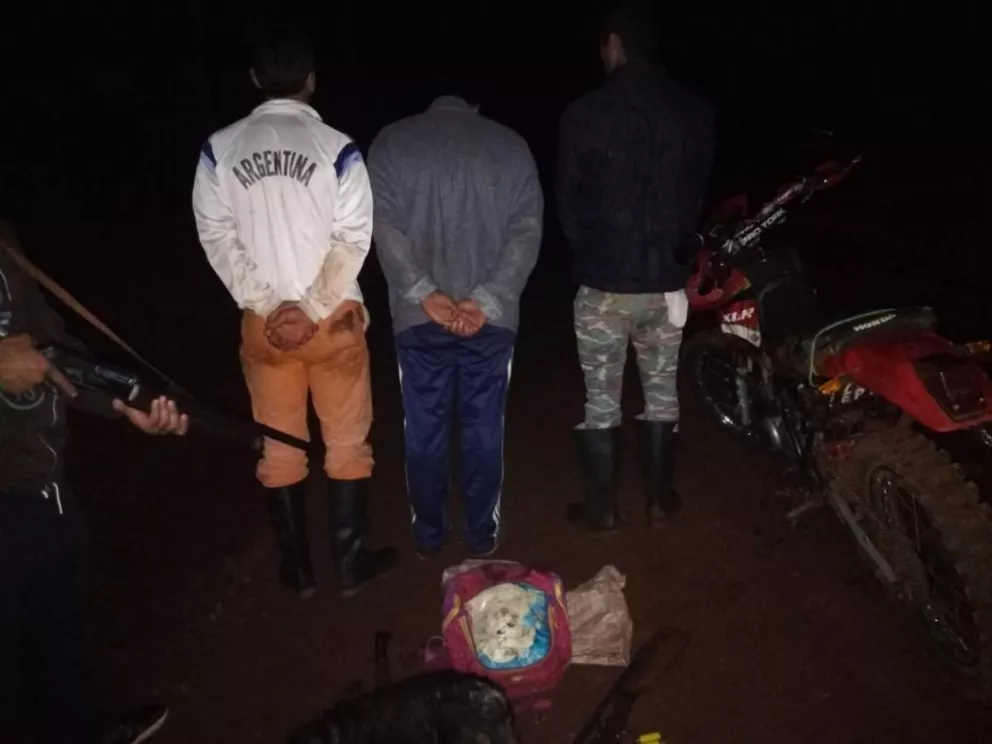  Jóvenes fueron detenidos en plena caza furtiva en Garuhapé