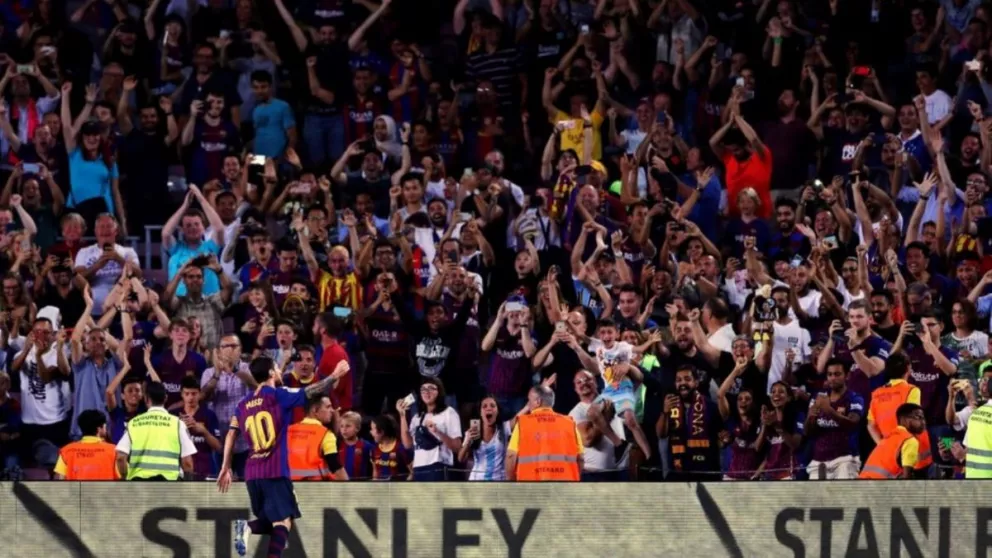 Con dos tantos de Lionel Messi, Barcelona goleó al Alavés en el debut en la Liga Española