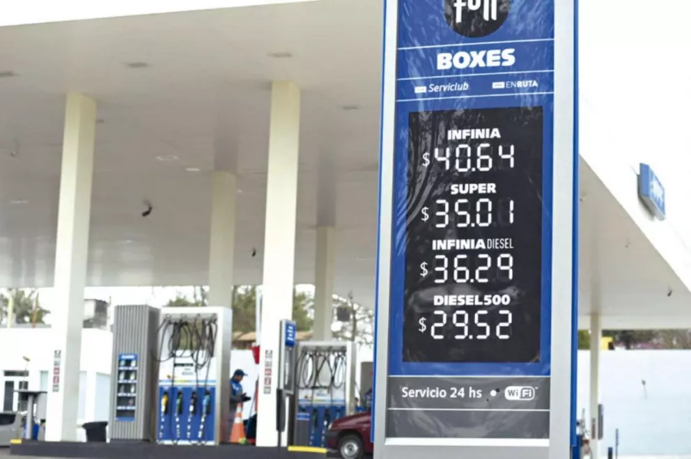 La petrolera YPF volvió a subir los precios de sus combustibles