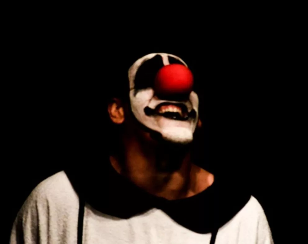 Vuelve a escena el clown y sus dos personalidades 