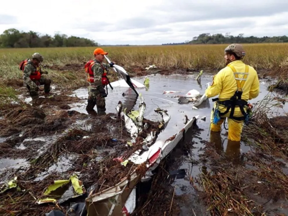 Los restos del avión en el que viajaba Luis Gneiting fueron encontrados esta mañana