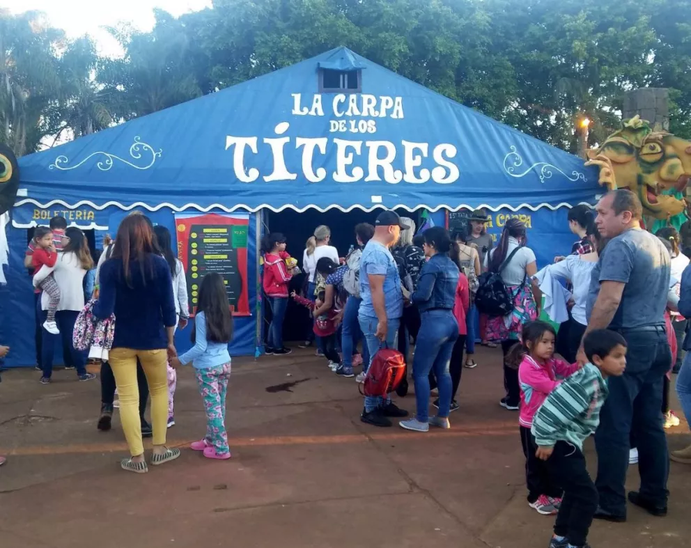 Iguazú se vistió de fiesta y color con el 15º Festival Internacional de Títeres Tatá Verá