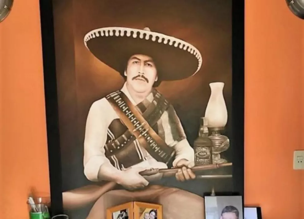 Cucho tenía en su hacienda cuadros de Pablo Escobar