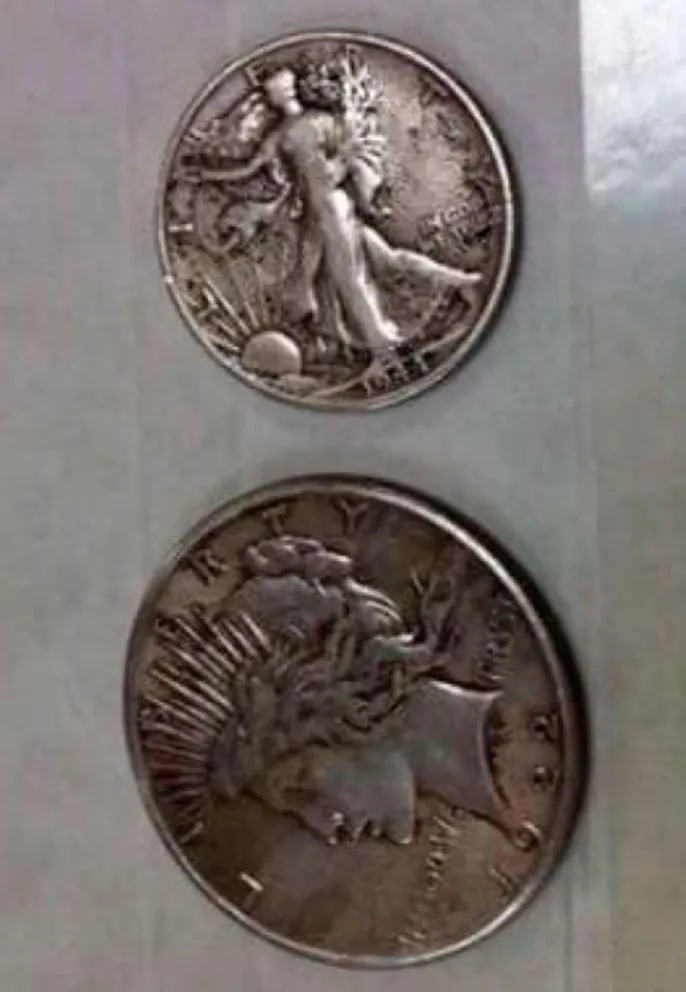 Tiene una colección de 15.000 objetos y sueña con museo propio 