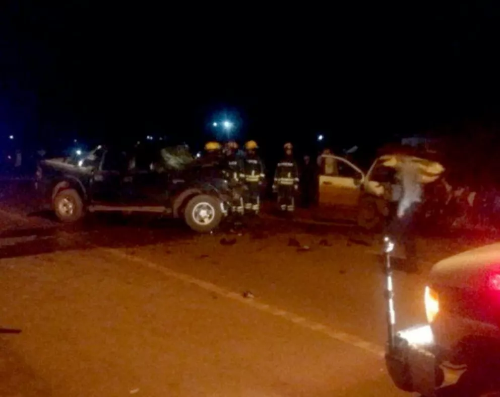 Dos muertos en un choque de camionetas sobre ruta 14 en San Vicente