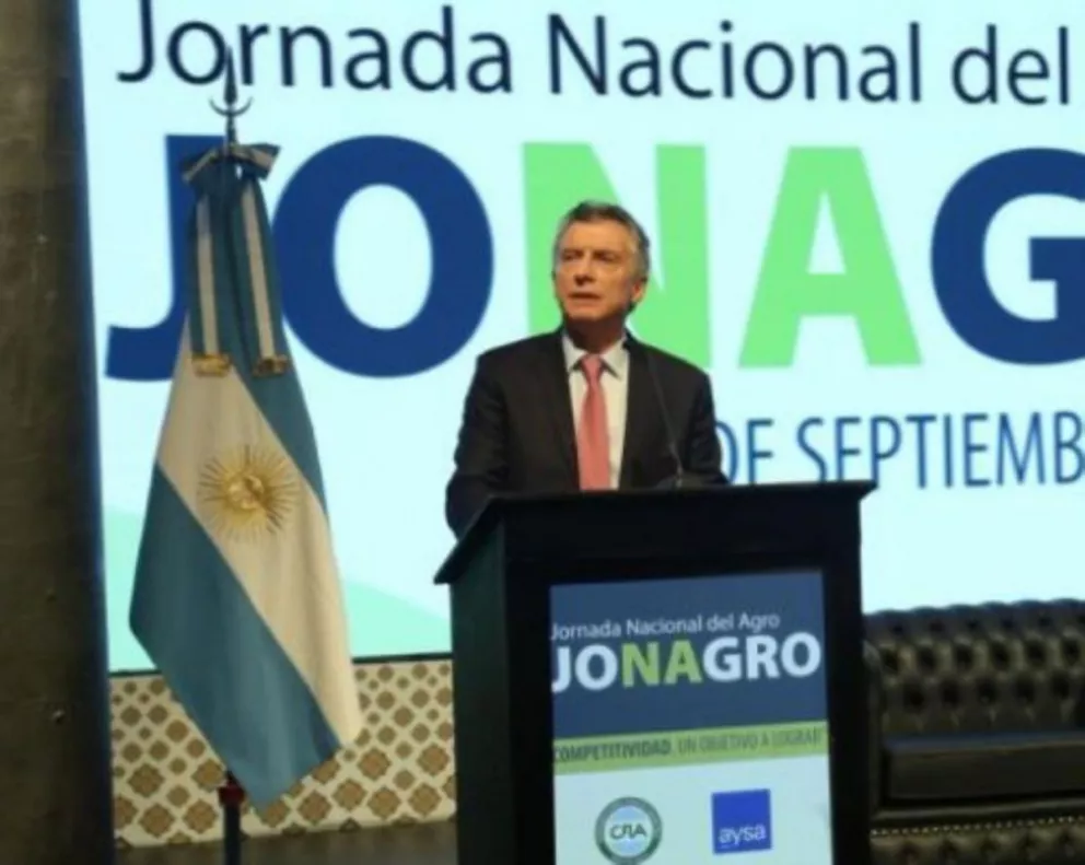 Macri prometió a productores rurales que las retenciones serán temporales