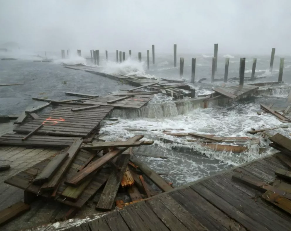 Al menos cuatro víctimas fatales por el huracán Florence en Estados Unidos