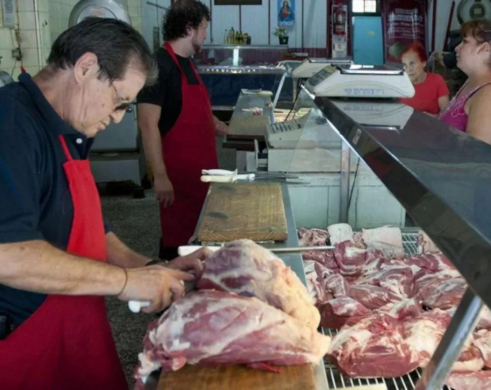 El consumo de carne cayó 17% en septiembre por devaluación y pérdida de poder adquisitivo