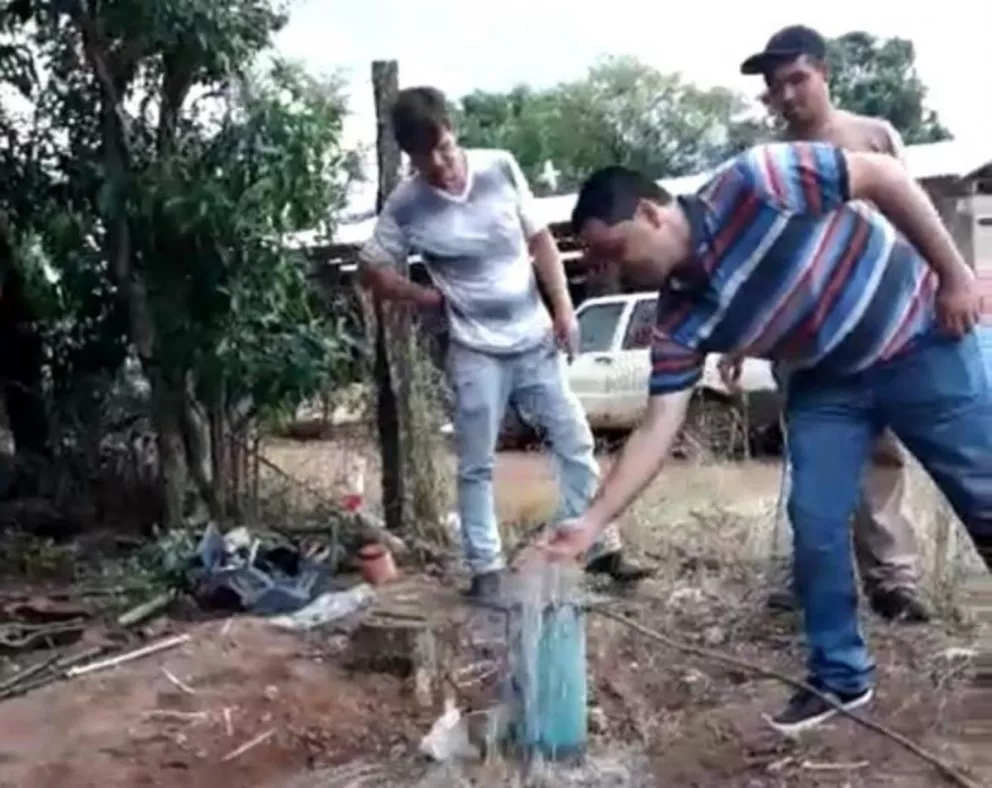 Bernardo de Irigoyen: Llega la solución del agua al barrio Vista Alegre