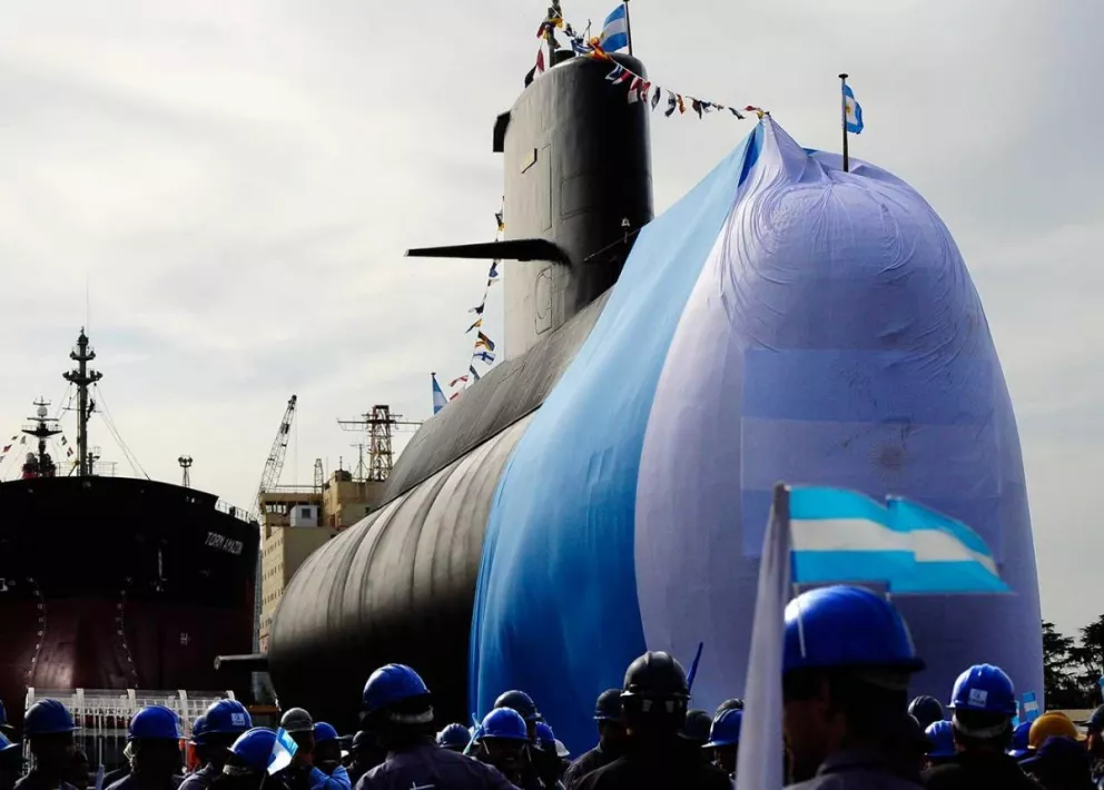 El gran peso del submarino y la profundidad harían casi imposible su rescate.
