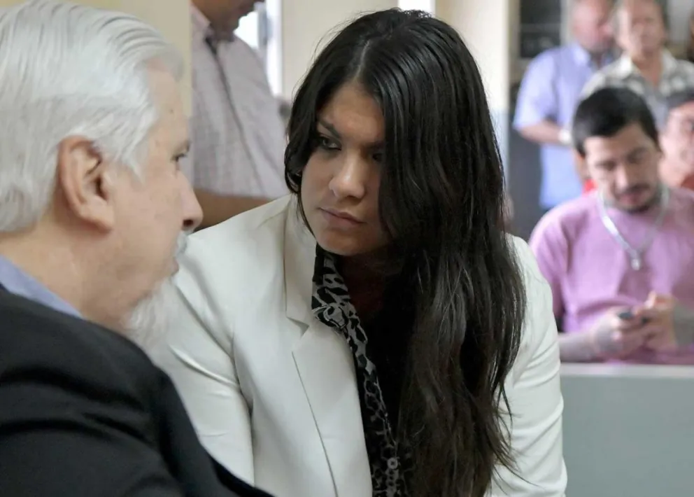 La acusada llegó antes que sus abogados y se retiró de la sala de debates en un patrullero de la Policía