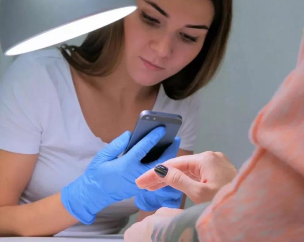 Una app científica permite detectar la anemia con solo tomar una foto a las uñas