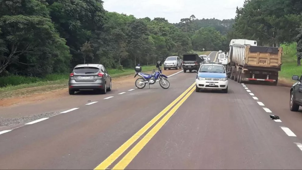 Ciclista fue atropellado en la ruta nacional 12 en el acceso a Papel Misionero