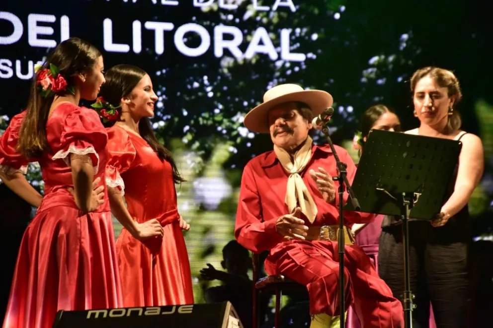 Festival del Litoral: El Mensú de Oro para Julio Cáceres de Los de Imaguaré 