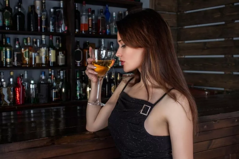 El consumo excesivo de alcohol en adolescentes causa cambios duraderos en el cerebro