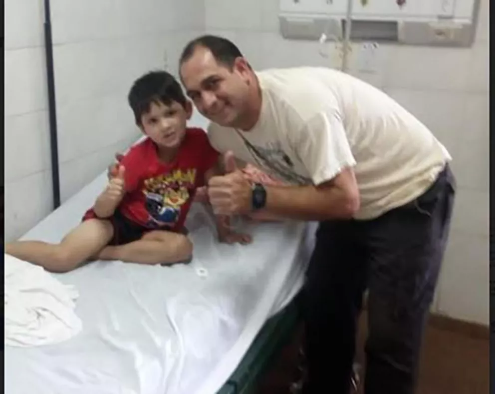 Iguazú: Salvó a un niño que se electrocutó con la decoración navideña de la plaza