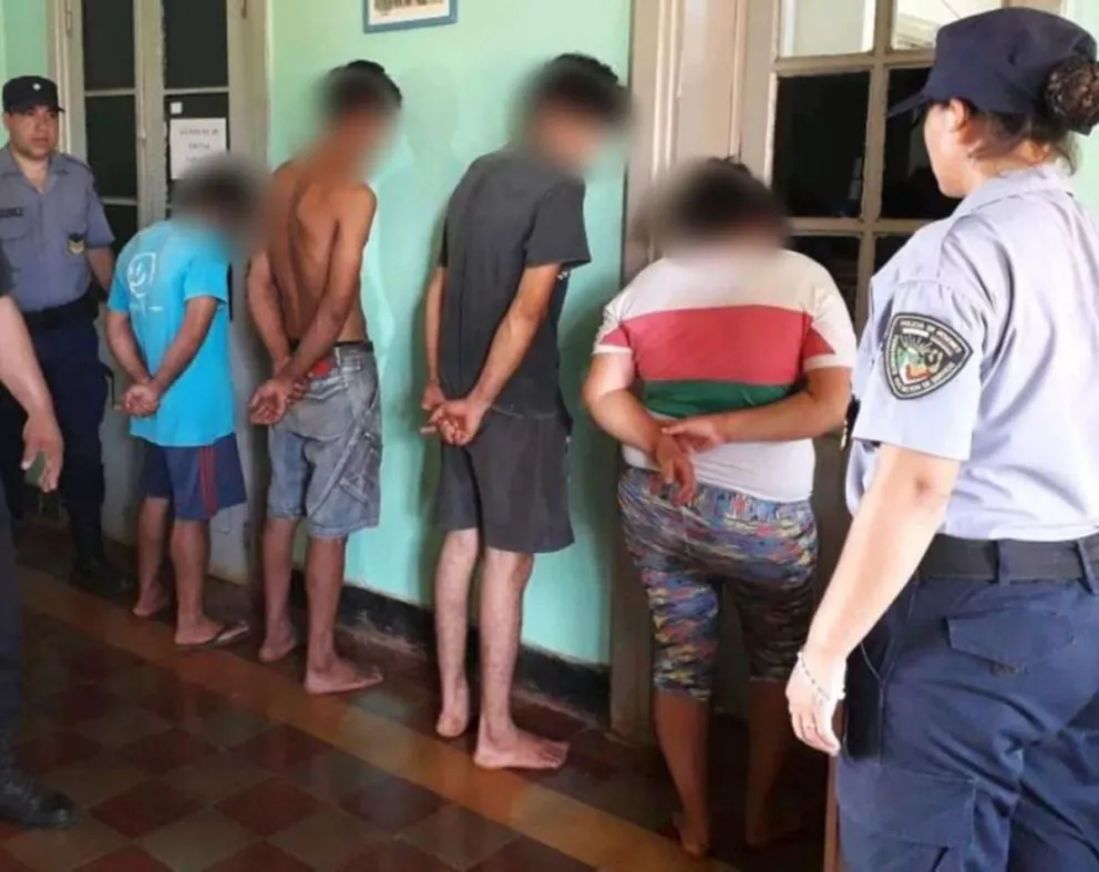 Cuatro detenidos por ocasionar disturbios en balneario municipal de Itacuararé