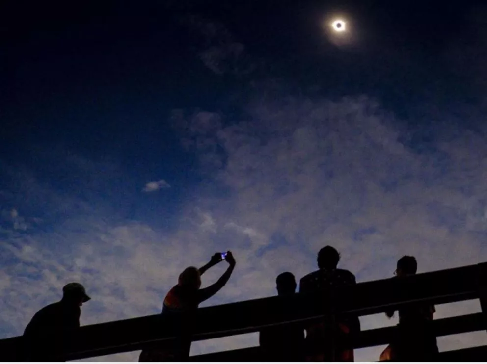El gran eclipse solar en la Argentina: seis provincias quedarán en penumbras en pleno día