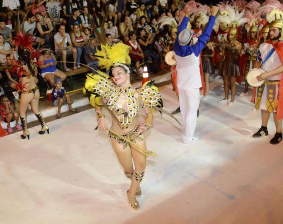 Terra Zamba la comparsa Ganadora de los Carnavales del Centenario 