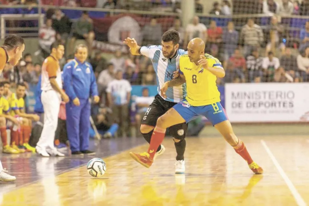 Mundial de Futsal: el abanderado misionero