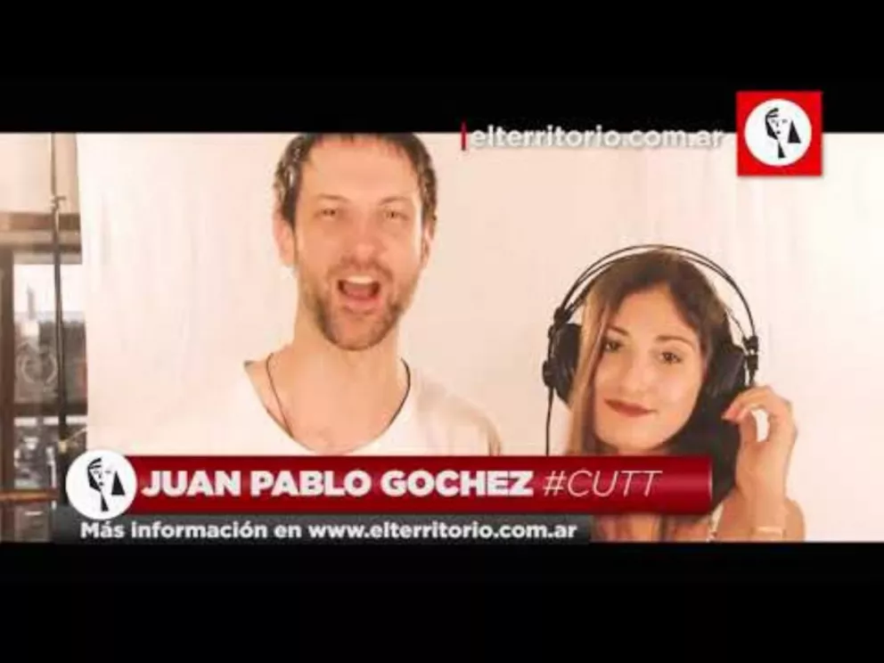 Juan Pablo Gochez en el video clip de Cuando Calienta el Sol
