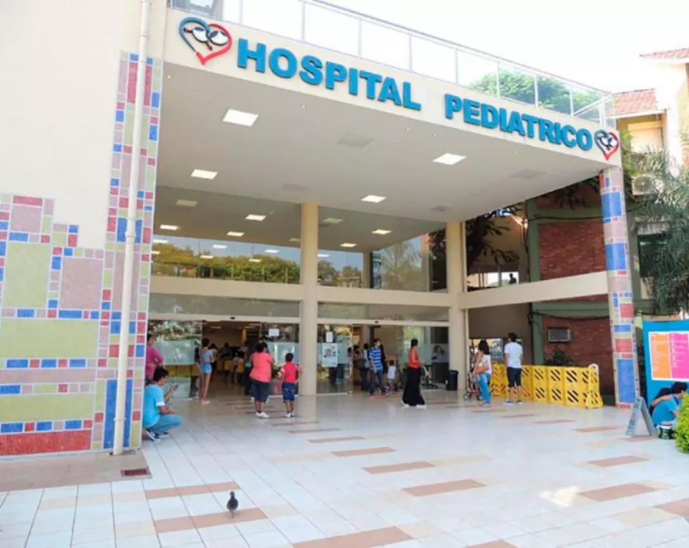 Aíslan a 30 trabajadores del laboratorio de Pediatría: aguardan resultados de testeos
